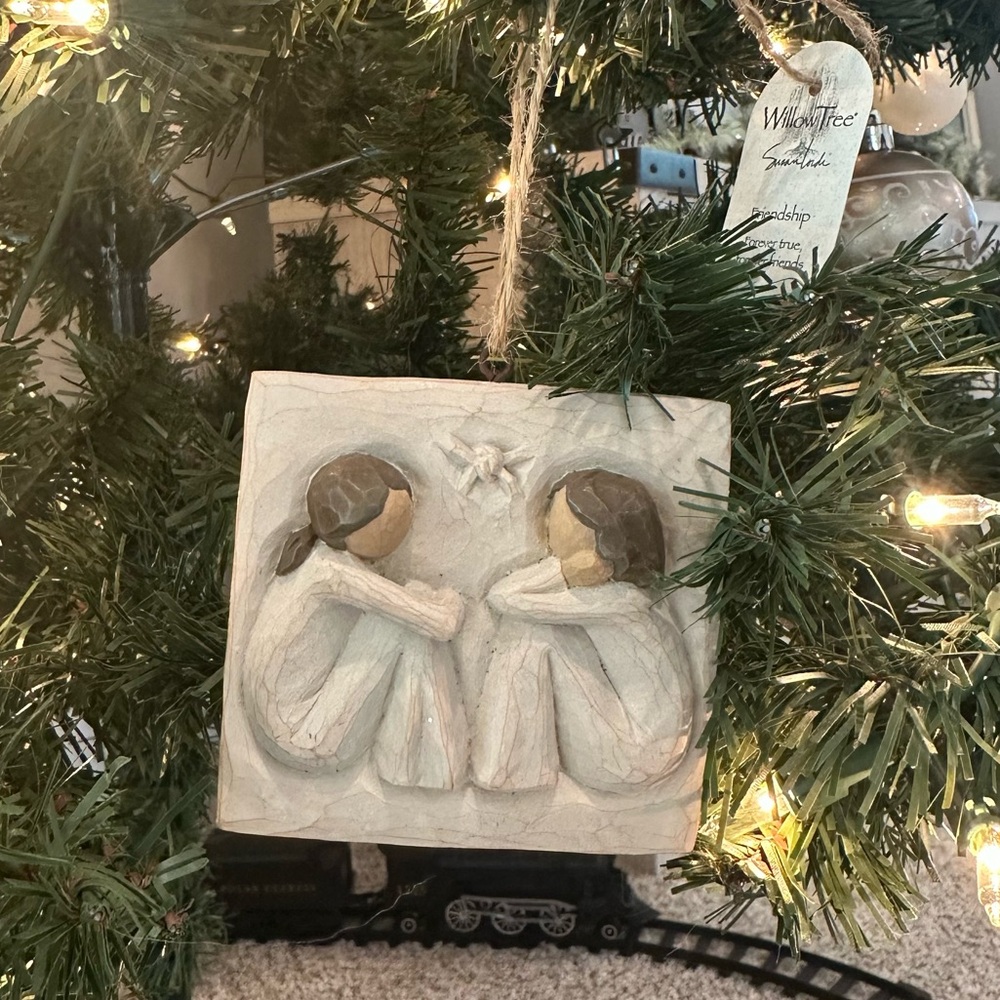 Willow Tree Forever True, Forever Friends Ornament - Cream and Tan